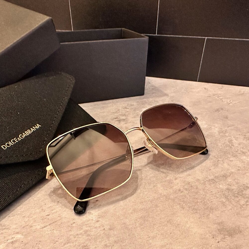 Dolce & Gabbana Gradient Brown Square Sunglasses | Gold Frame | New w/ Box